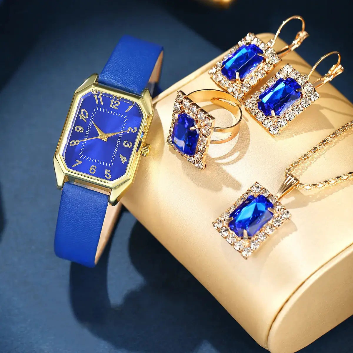 LuxeCharm Square Women Watches Set Leather Strap Quartz Timepieces Five Piece Jewelry Gift Set
