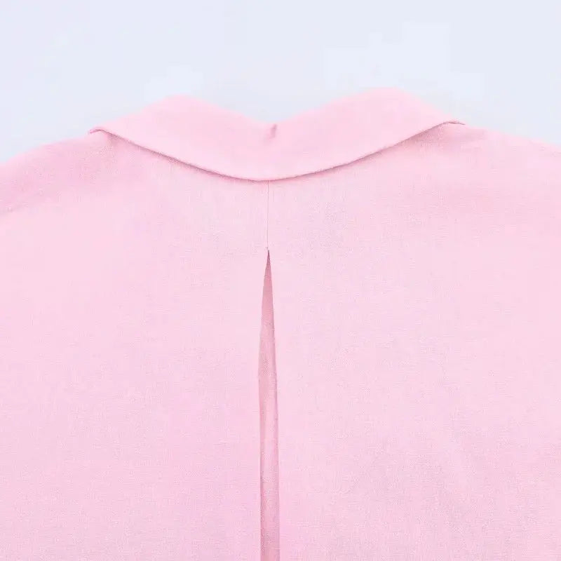 Pink women's blouse with collar and back pleat, casual summer top