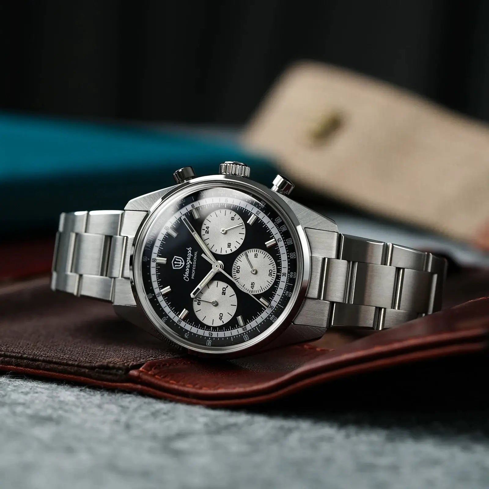 Watchdives WD0526 VK63 stainless steel chronograph watch with sapphire crystal, 38.5mm, 100m water resistance