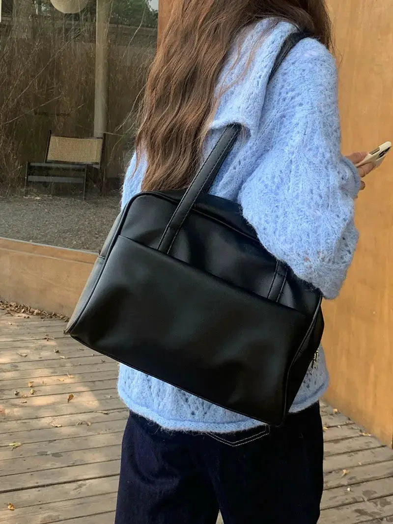 Korean style large-capacity single-shoulder tote bag, black faux leather by Simples Market