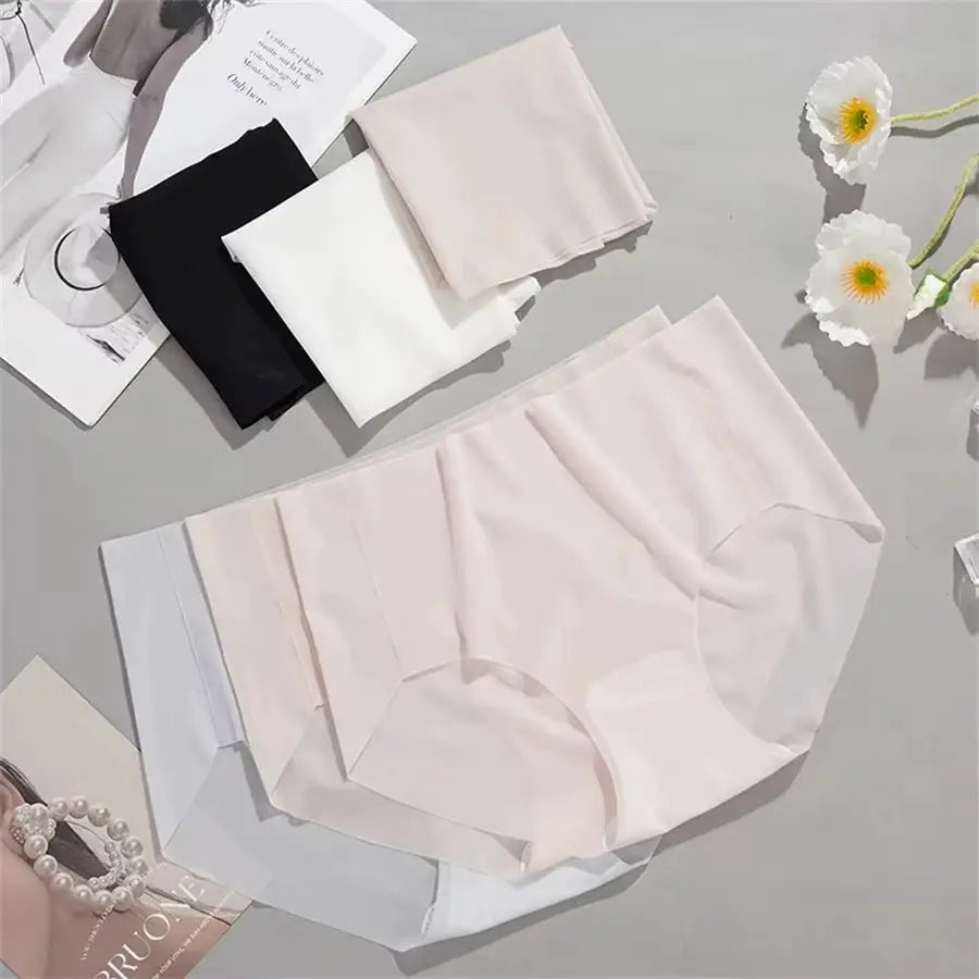 Ice Silk seamless underwear five-pack for women by Simples Market; quick-dry breathable briefs in colors (M-XL).
