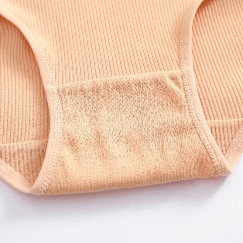 Simples Market women's seamless cotton briefs in peach, low-waist breathable underwear