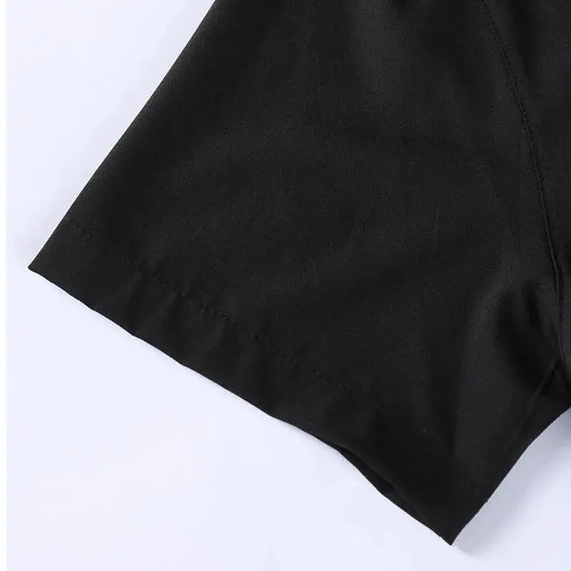 Men's black short-sleeve business casual shirt by Simples Market with no-iron fabric