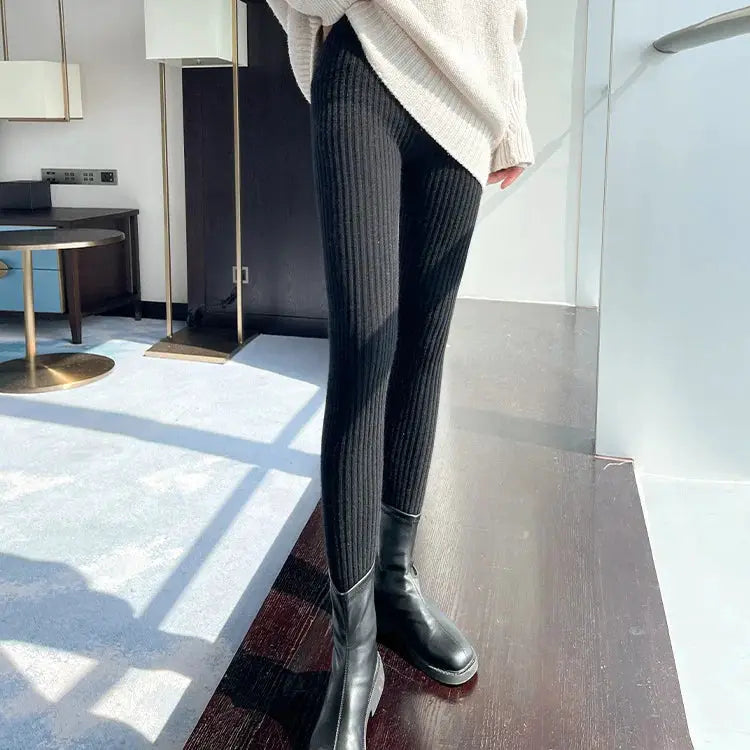 Slim Leggings, black ankle-length for women, comfortable everyday wear