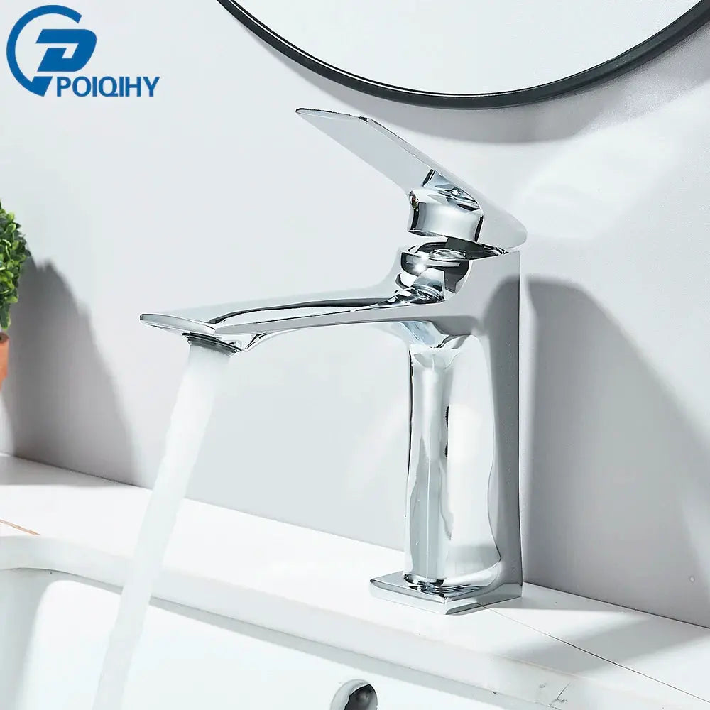 Chrome deck-mounted bathroom faucet with single-lever mixer for sink; POIQHY logo visible