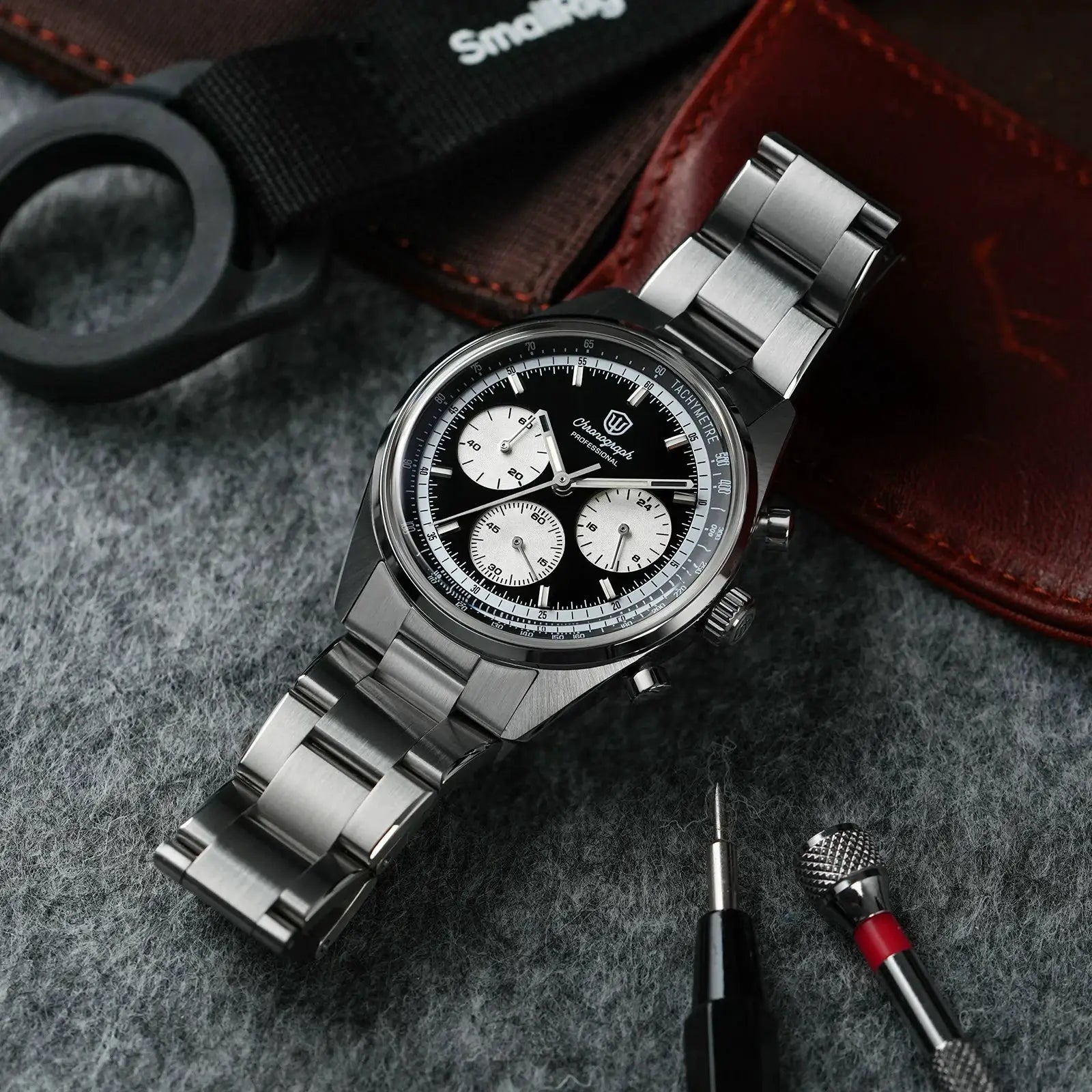 Watchdives WD0526 VK63 stainless steel chronograph watch with black dial and silver subdials, by Simples Market