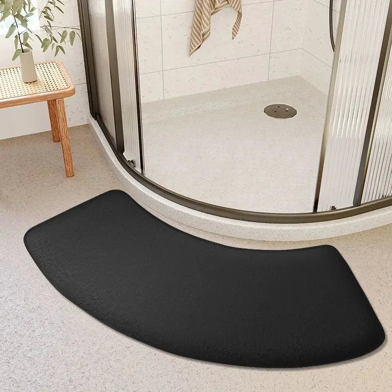 Thickened curved bathroom mat by Simples Market, black non-slip absorbent shower entrance mat