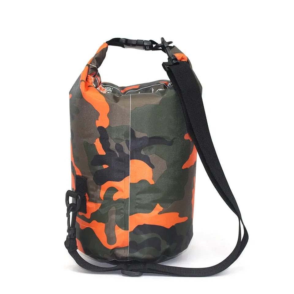 Dry bag waterproof in camouflage print with detachable shoulder strap