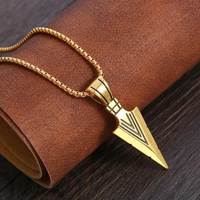 Womens Small Arrow Pendant Necklace Trendy European And American Style For Outdoor Travel Parties Gifts 8052