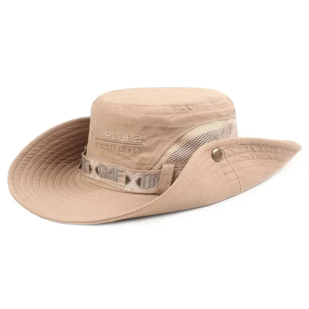 Simples Market men's beige bucket hat with wide brim, mesh panels and UV protection.