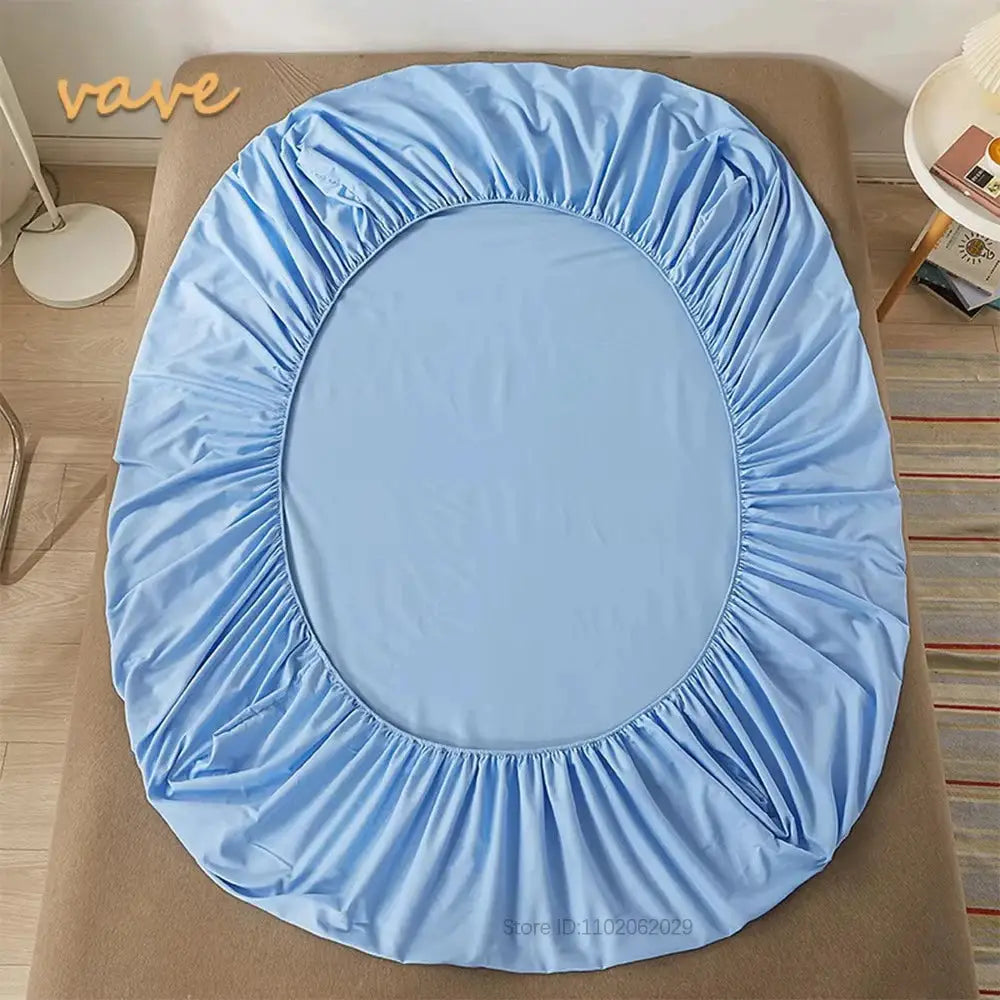 Full-size cotton fitted sheet with elastic bands, light blue, fits single to king beds