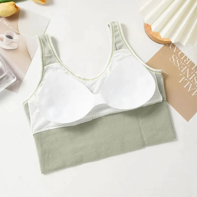 Simples Market women's sports bra top, seamless wireless full-coverage bra with white cups and light olive-green band