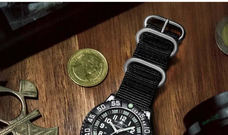 Addies Dive men's quartz watch with black dial, rotating bezel, calendar display, nylon strap, 50m water resistant