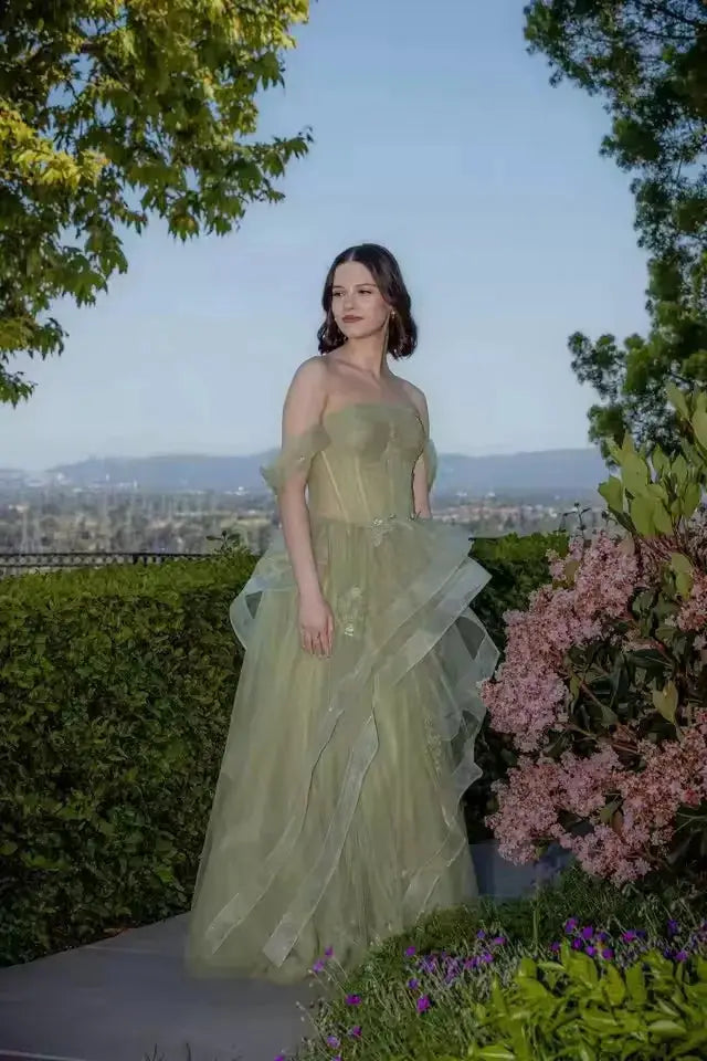 Roses Sage Green Prom Dress Appliques Tulle Tiered Pleats Sweetheart