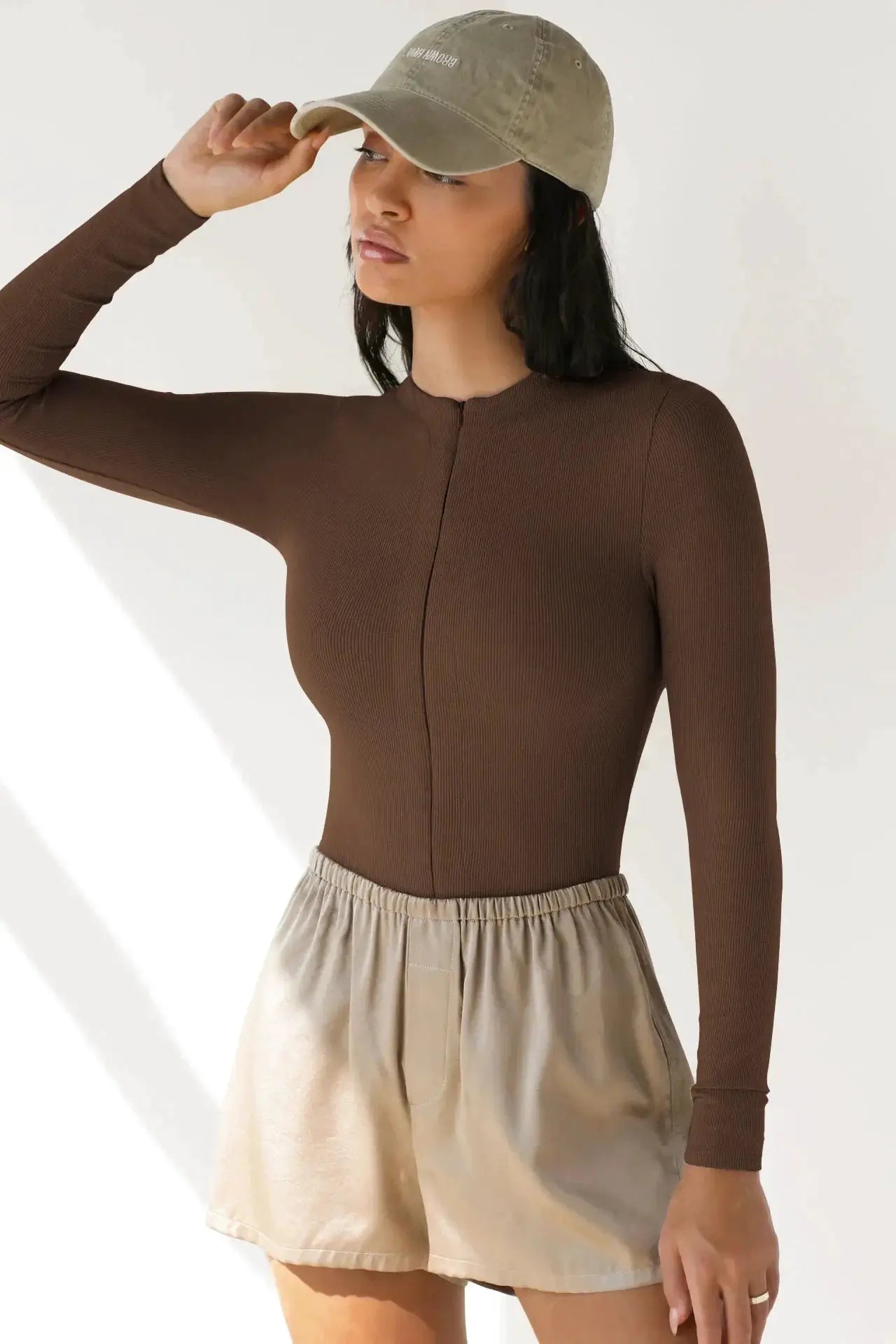 Simples Market women's brown ribbed knit top, tight-fitting long sleeves, beige satin shorts