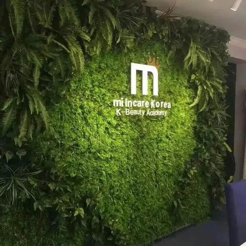 Artificial grass wall panel with lush boxwood hedge; indoor/outdoor decor, Miincare Korea logo visible.