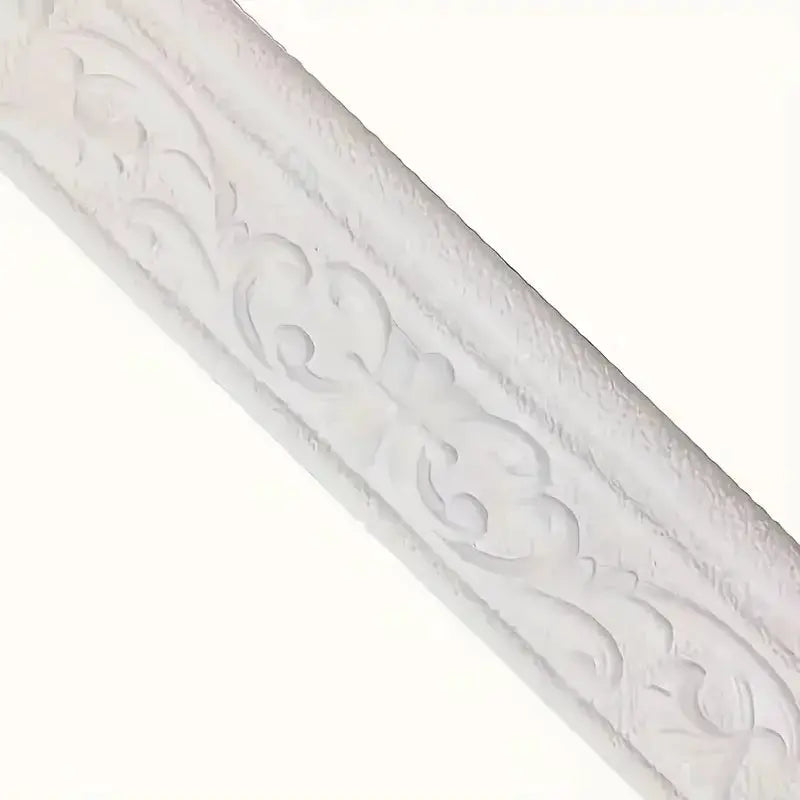 Self-adhesive wall border trim with 3D floral pattern, white, 230x8 cm.
