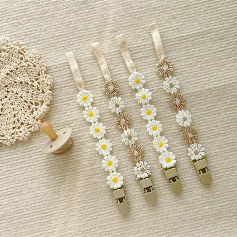 Little Daisy Baby Pacifier Clips and Chain Nipple Holder For Toddlers Girls Baby Shower Gift Baby Accessories