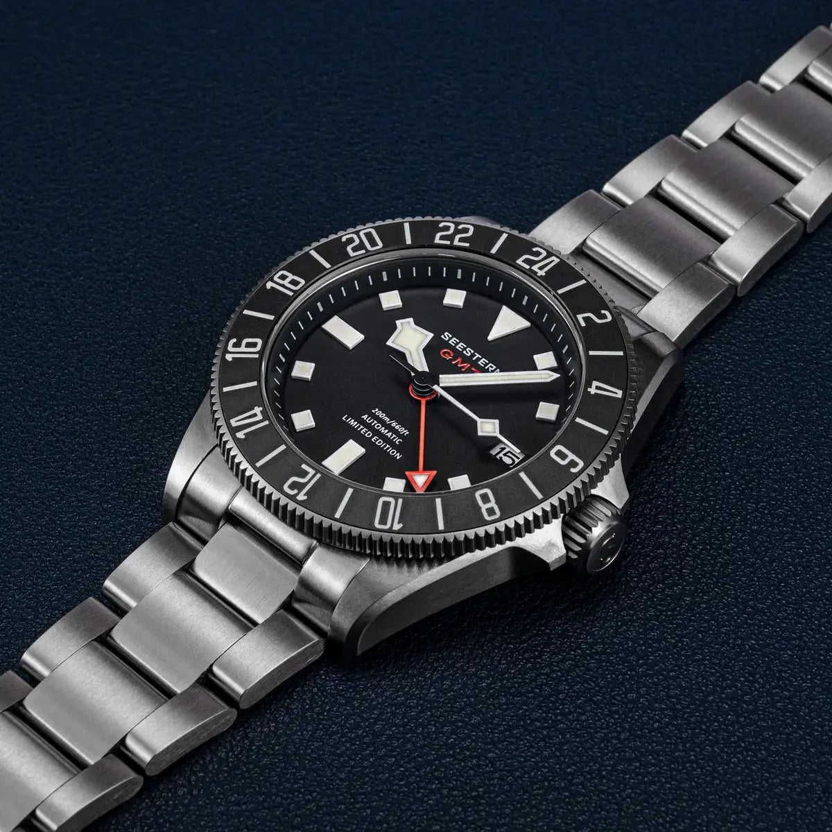 SEESTERN Diver GMT automatic watch by Simples Market, titanium case, stainless steel bracelet, 200m water resistant
