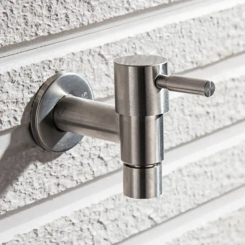 Simples Market brushed 304 stainless steel outdoor garden faucet, wall-mounted with lever