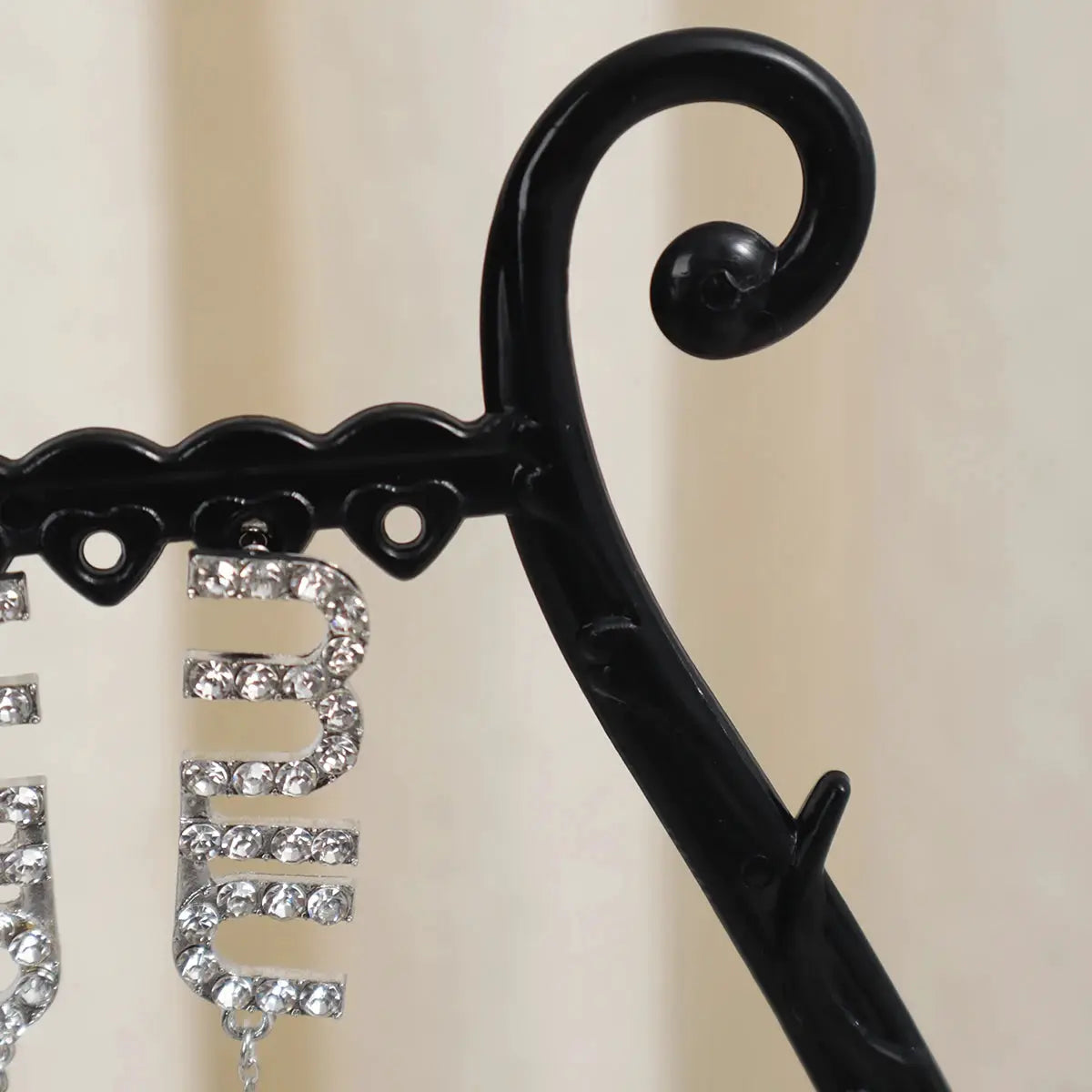 Creative Wine Cup Necklace Jewelry Display Shelf 1pc Plastic Rack for Jewelry Organization