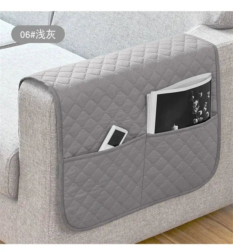 Sofa armrest cover by Simples Market, gray quilted water-repellent with pockets for remote and phone