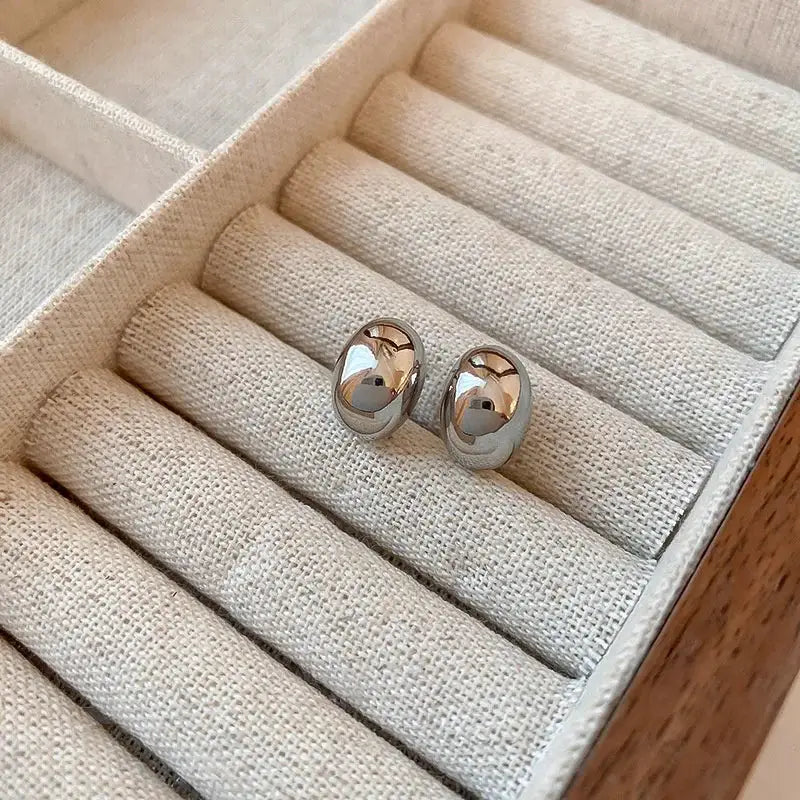 Trending Minimalist Circular Metal Stud Earrings For Women Simple Fashion Jewelry Party Wear Gift