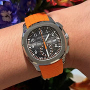 Specht & Söhne New Classic 5167 men's watch with orange rubber strap, black dial, date window, stainless steel case