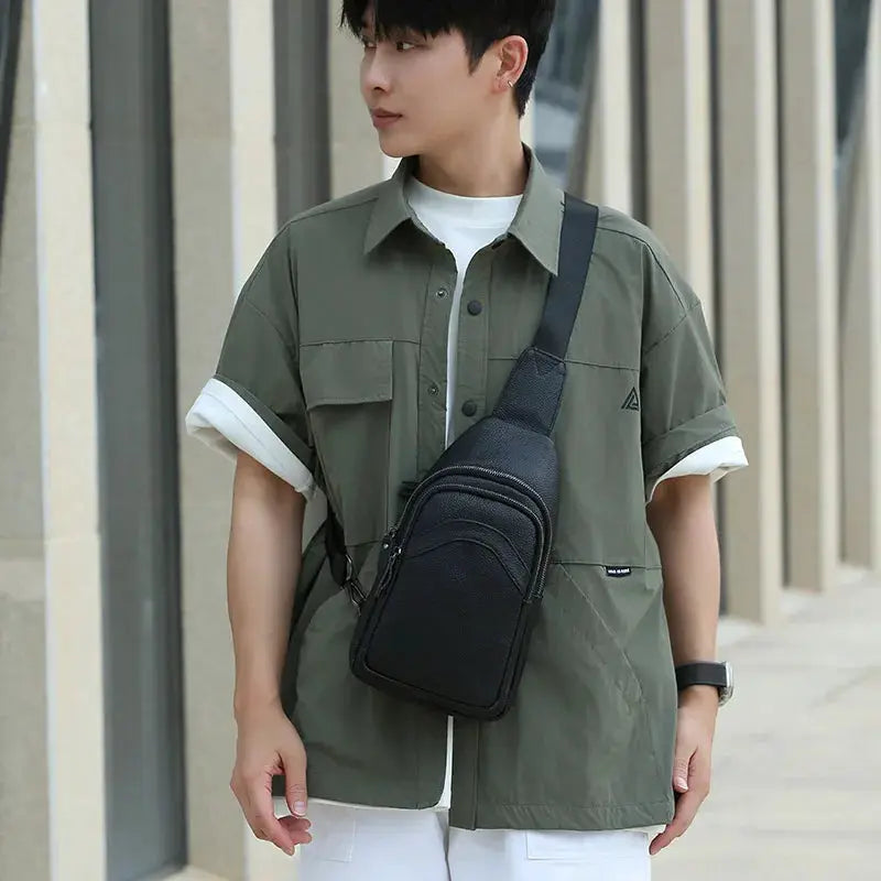 Leather chest bag for men by Simples Market, black crossbody, large-capacity