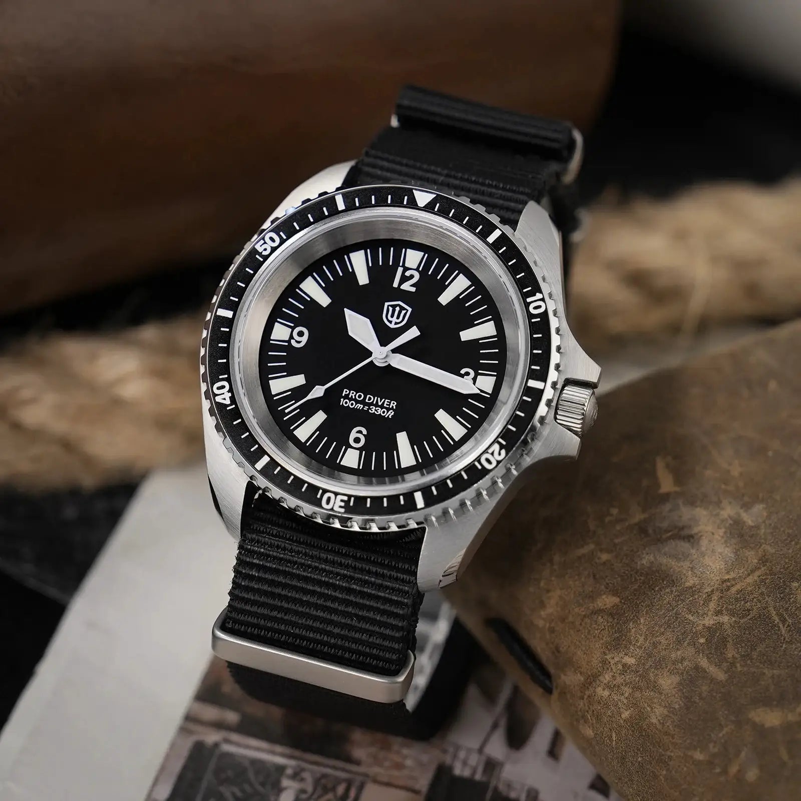 WD1980 V3 diver watch with black dial, rotating bezel, stainless-steel case and black nylon strap.