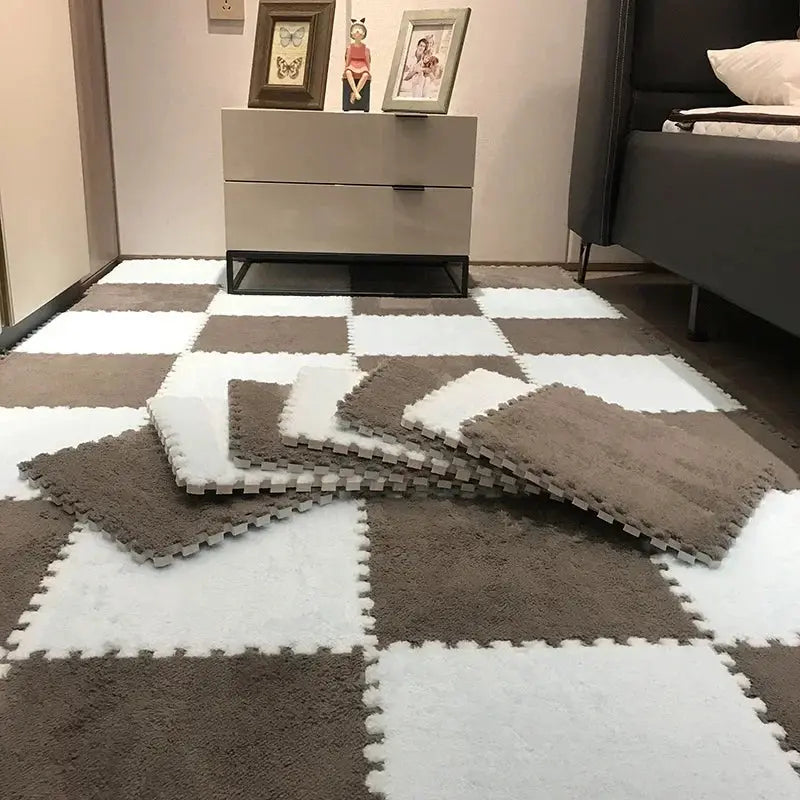 Soft Plush kids EVA foam puzzle mat set by Simples Market; interlocking 30cm tiles in brown and white.