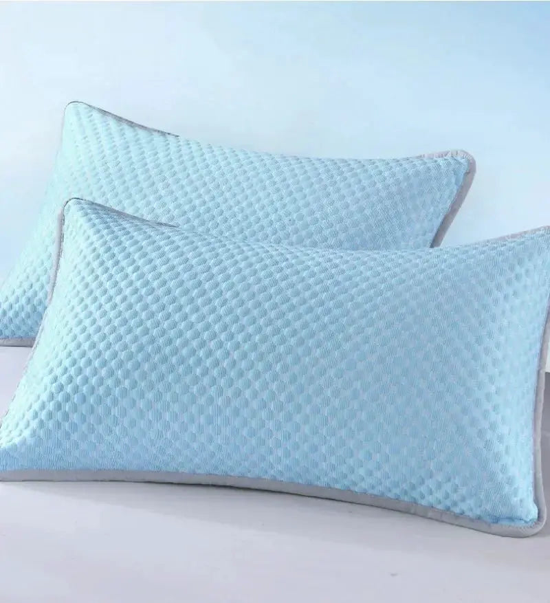 Simples Market cooling pillowcase, solid light-blue quilted cover (48x70cm)