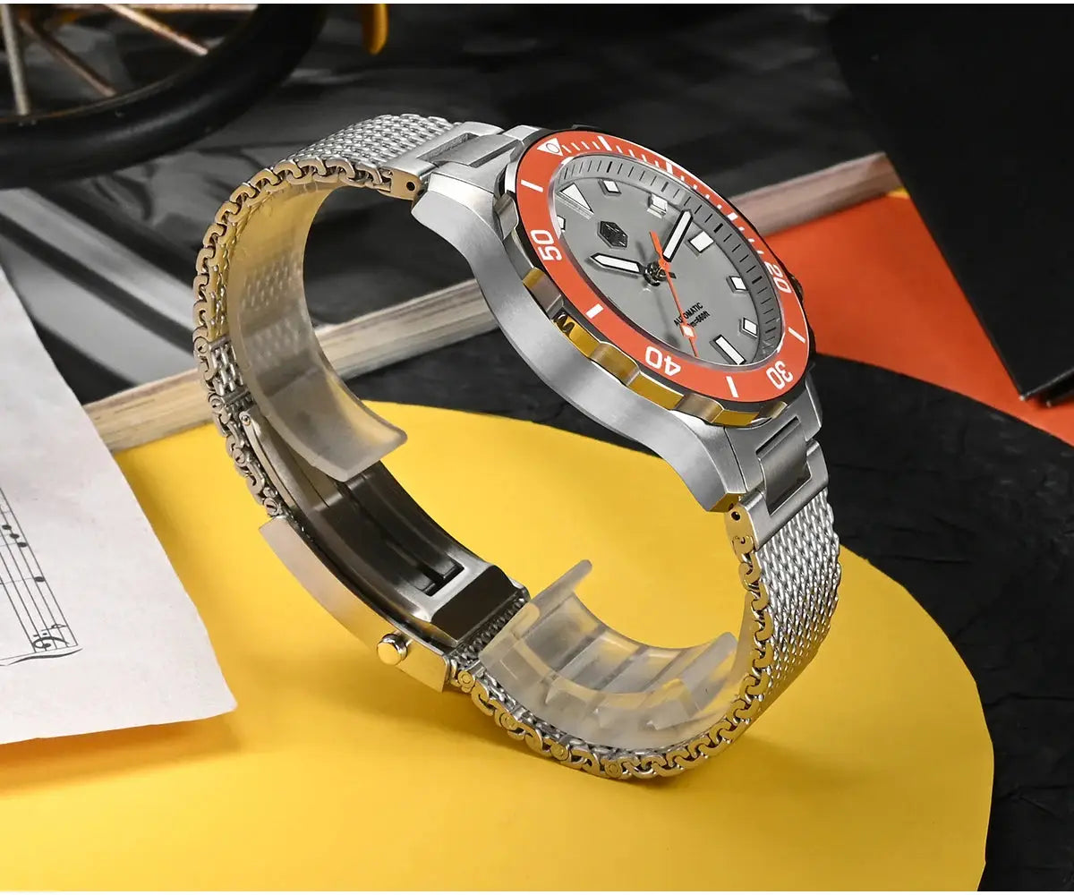 San Martin diver watch 39.5mm V2 with NH35 automatic, orange bezel, gray dial, stainless steel Milanese bracelet