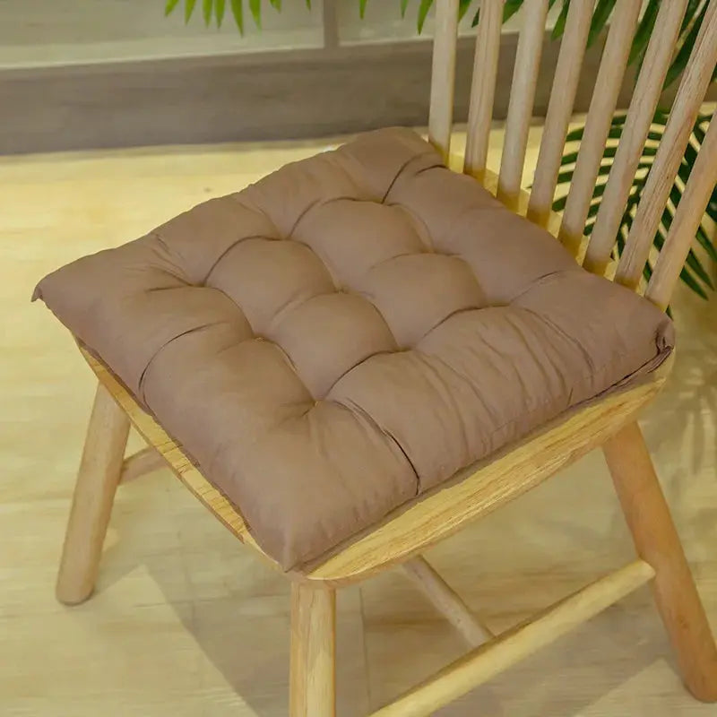 LMETJMA chair pad by Simples Market; tufted brown cushion with ties for dining chairs.