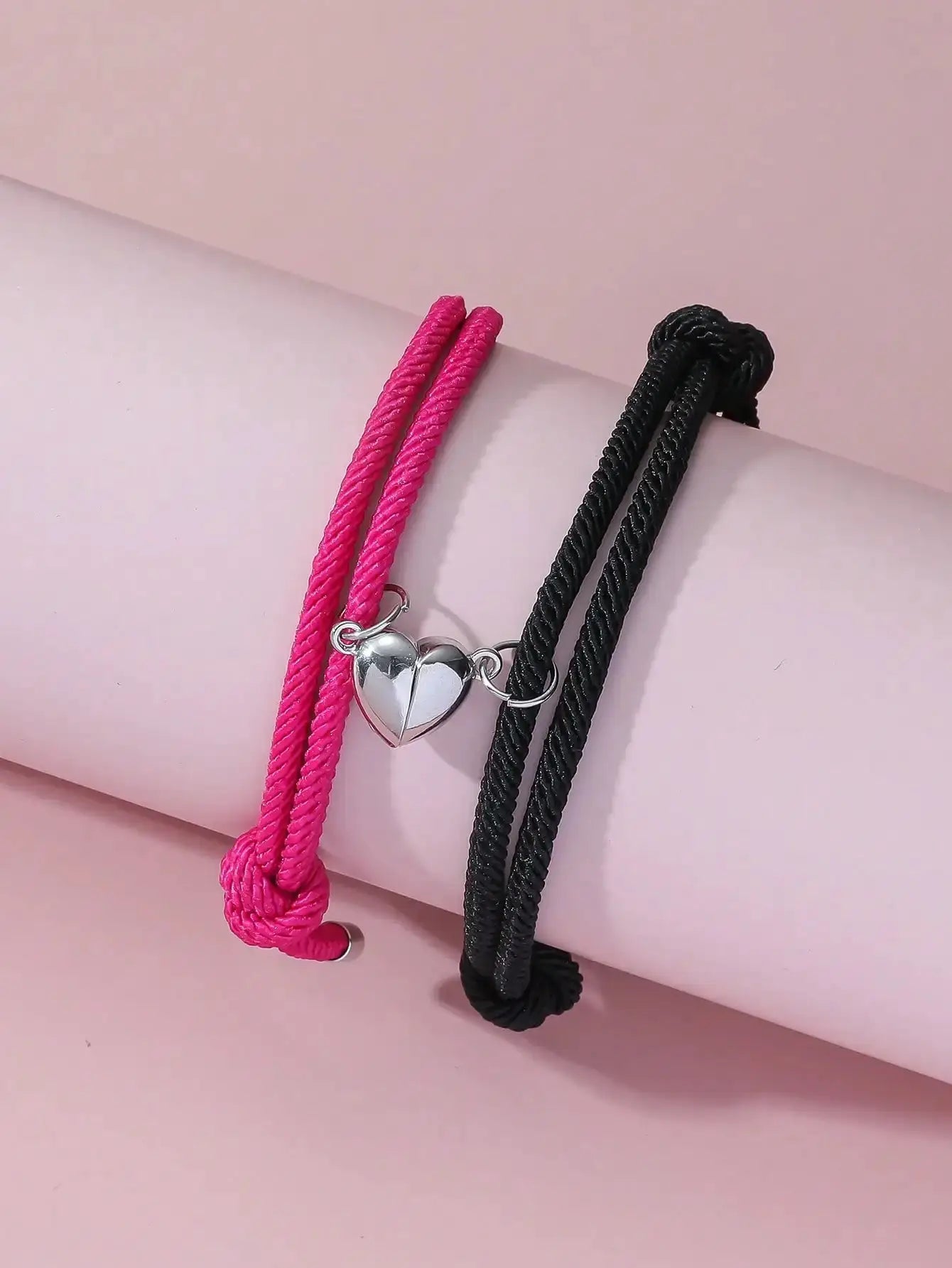 Magnetic Rope Chain Heart Design Bracelet For Couples Friends And Siblings In Black And White