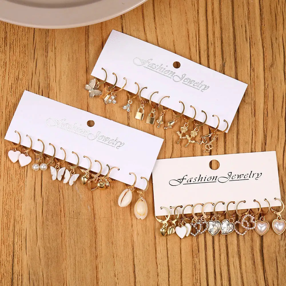 18 Pairs Women Earrings Featuring Snake Butterfly Mushroom Lock Diamond Encrusted Zircon Pearl Love Earrings Collection