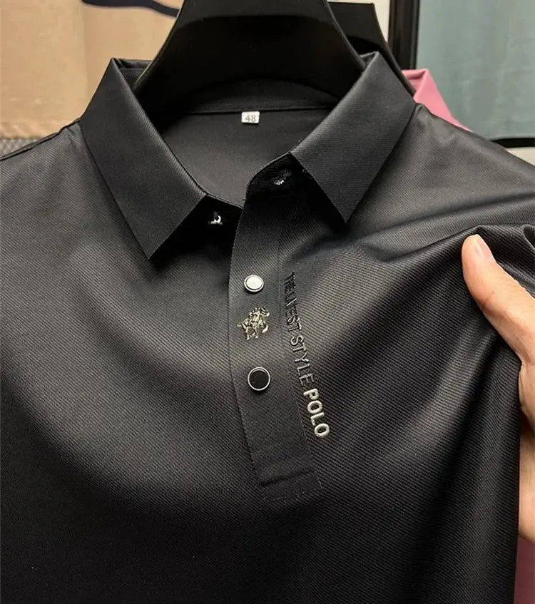 Simples Market black ice-silk men's polo shirt with embroidered branding on the placket.