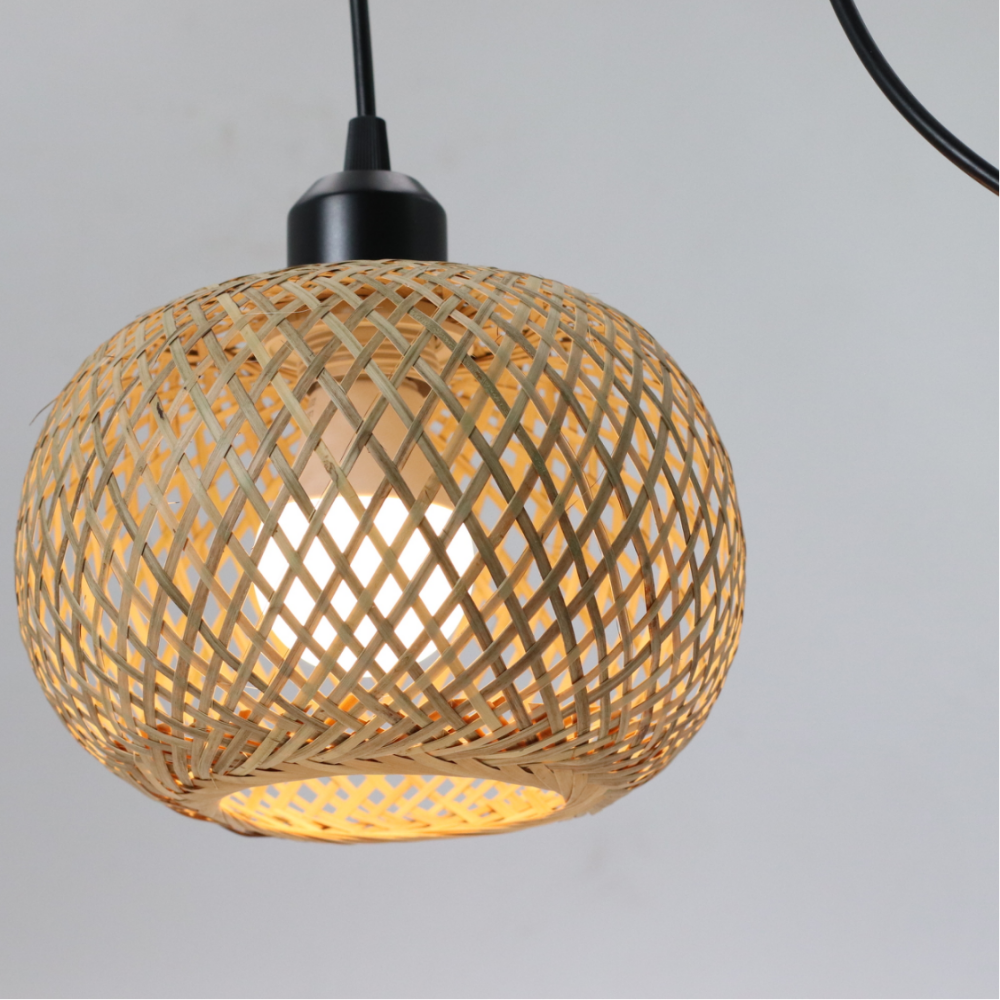 Bamboo pendant lamp with natural rattan lattice, E27 socket, Simples Market indoor hanging light.