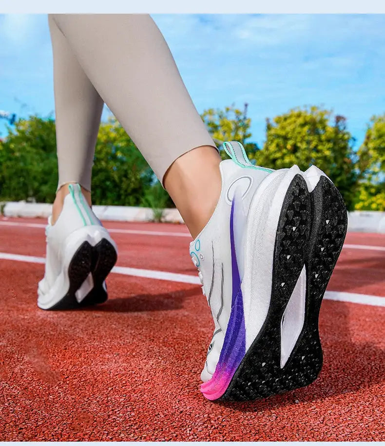 Simples Market 2025 marathon running shoes, white with teal accents, purple gradient sole, carbon board design.