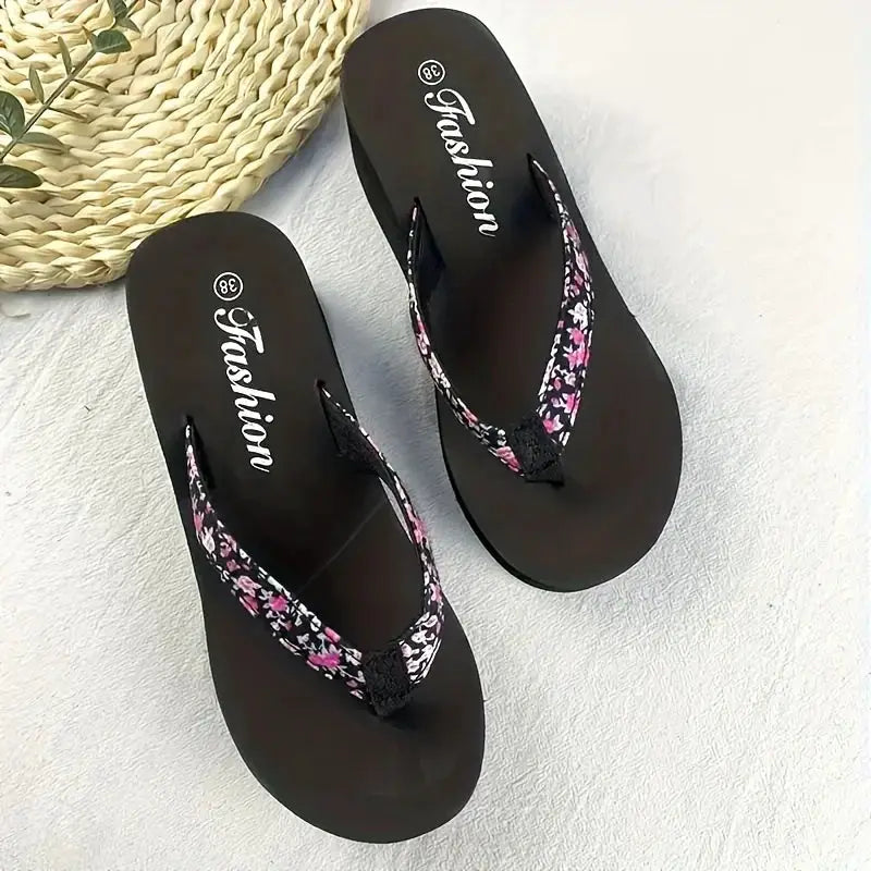 BloomJoy Womens Flower Pattern Flip Flops Lightweight Non Slip Platform For Beach And Everyday Comfort