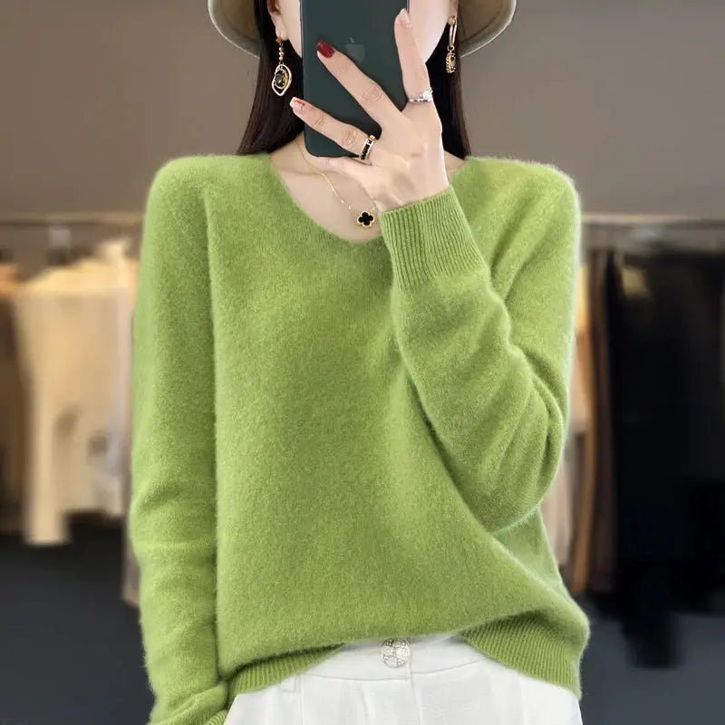 Women's Merino Wool V Neck Pullover Sweater Loose Fit for Autumn and Winter Comfort