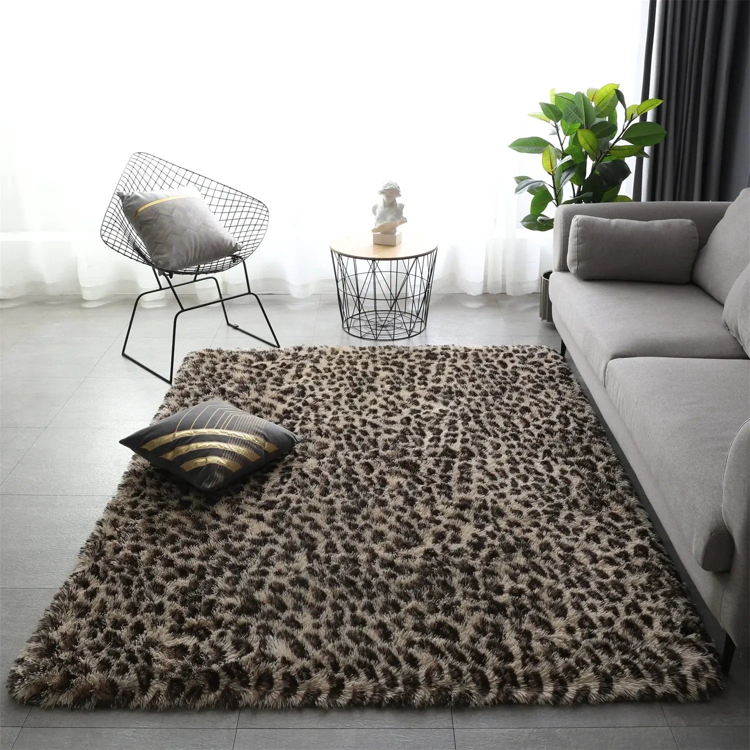 Fluffy leopard-print area rug, extra-soft shag carpet for living room