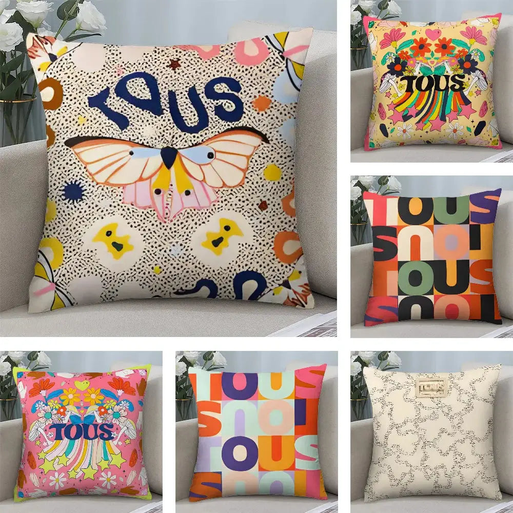 Pillow covers, six colorful double-sided plush designs by Simples Market featuring T-tous prints.