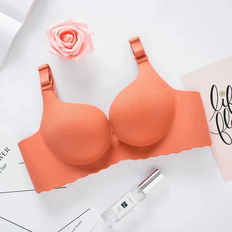 Extreme Push-Up Bra by Simples Market, peach color, 8cm thick pads