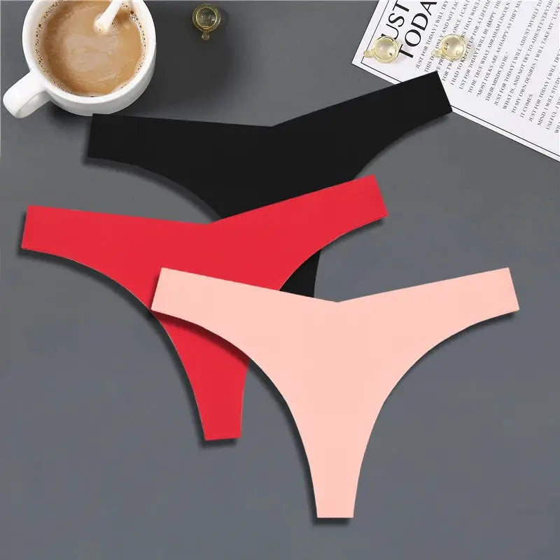 FINETOO 3-pack ice silk seamless thong underwear with V-waist in black, red and peach