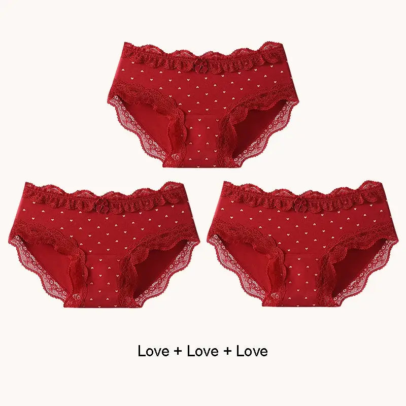 Panties three-piece red cotton lace-trimmed set for women with tiny heart pattern