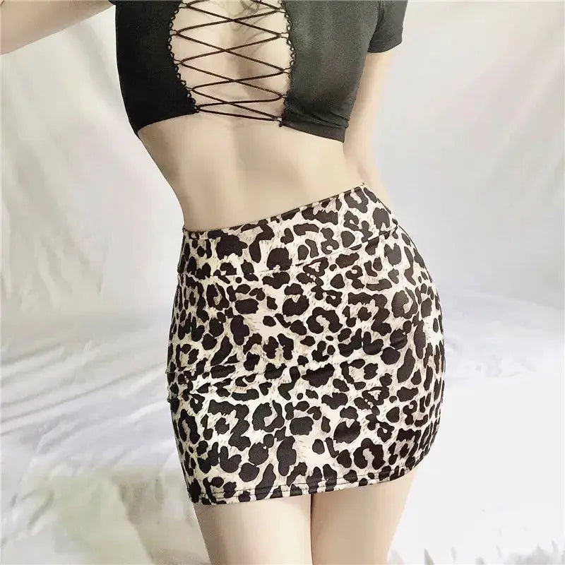 Leopard print micro mini skirt for women by Simples Market, hip-hugging fit, short length for stylish nightwear
