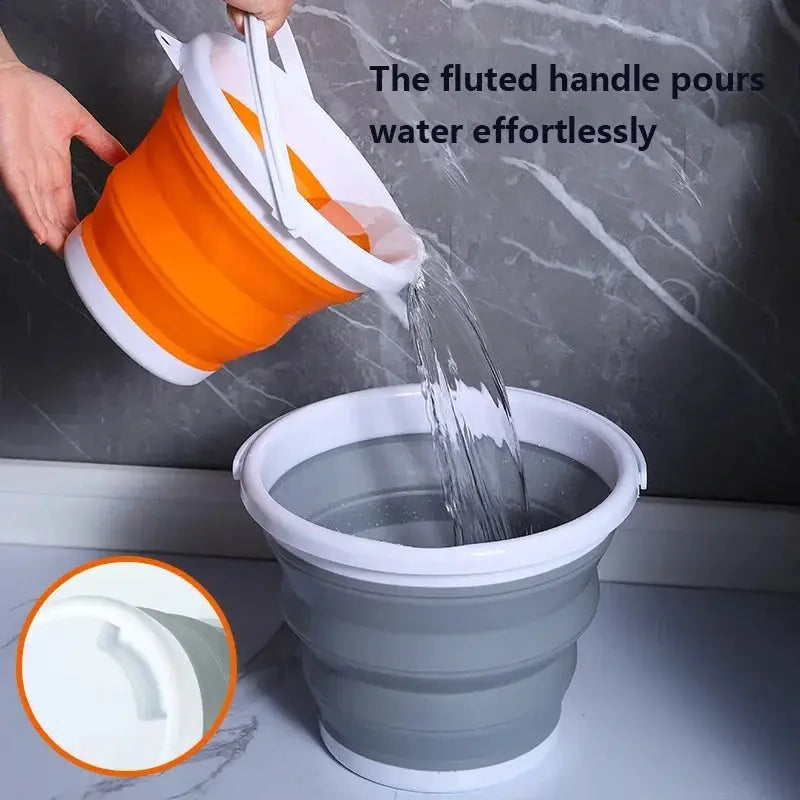 Simples Market two-bucket set: orange 3-Liter foldable bucket with white handle pouring into gray bucket
