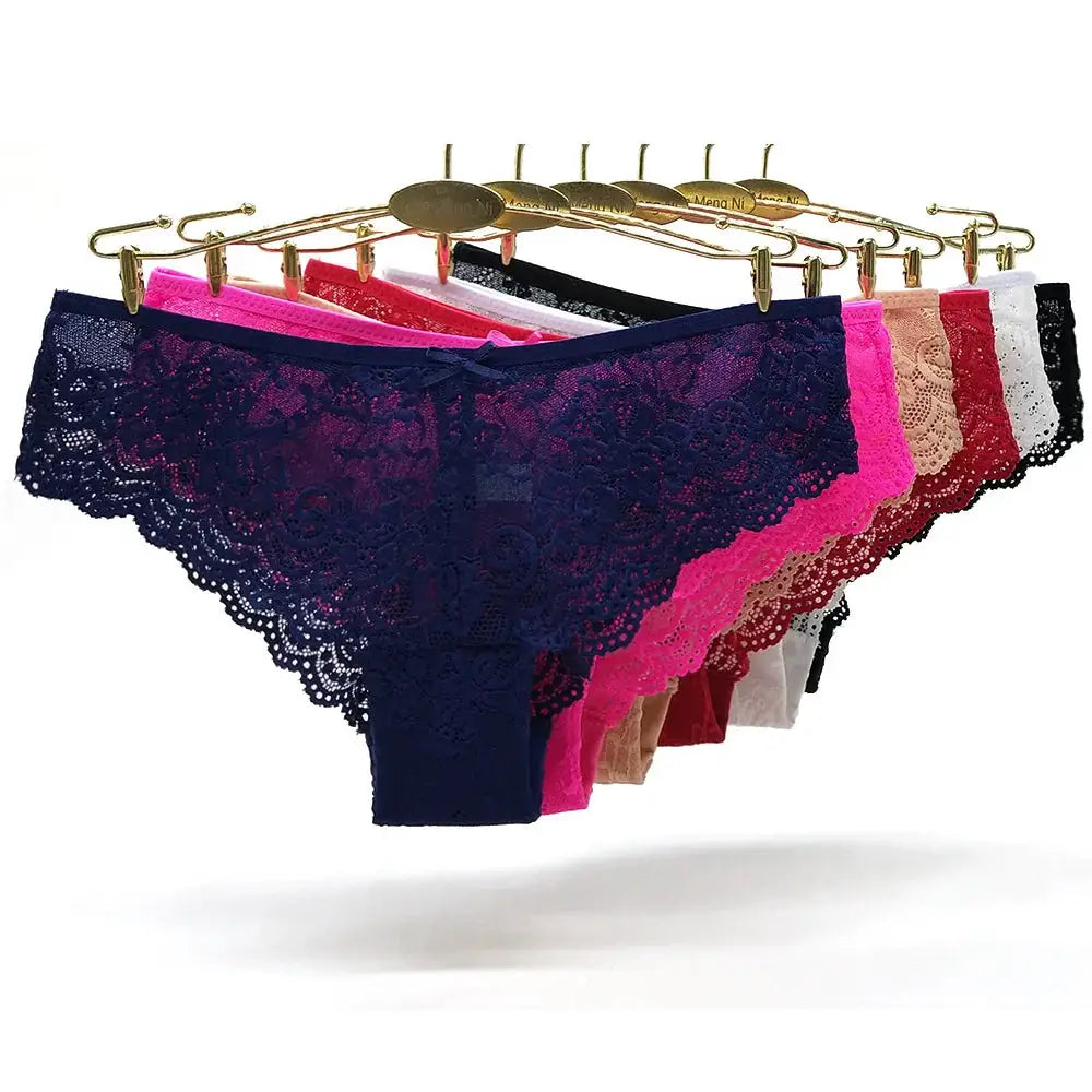 Women's lace briefs in assorted colors, low-rise hollow-out design, breathable underwear