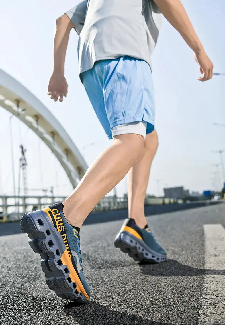 Simples Market men's off-road running shoes, blue with orange details, breathable mesh and cushioned outsole